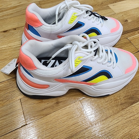 ZaRa sneakers  for women size 37 - Picture 3 of 12